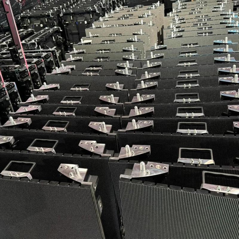 High - Brightness Curved Flexible LED Rental Screen for Stages